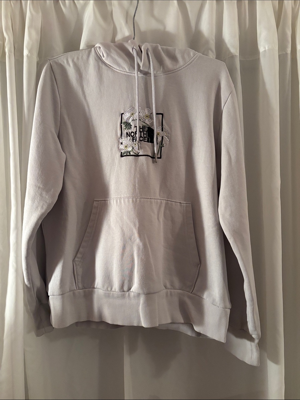 The North Face Light Gray Floral Logo Crewneck Hoodie